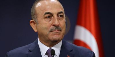 Bakan Çavuşoğlu: “Lübnan'daki patlamada iki vatandaşımız hafif şekilde yaralandı”