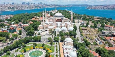 Ebubekir Sofuoğlu'ndan skandal Ayasofya paylaşımı :Camide fahişe olur mu?