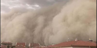 Ankara'da inanılmaz görüntüler! Polatlı'da toz fırtınası çıktı