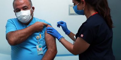 Koronavirüs aşısı denemeleri şimdi de Ankara Şehir Hastanesi'nde