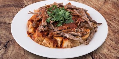 Mastercheff Kırma Zeytinli Ahtapot Salatası nasıl yapılır? Kırma Zeytinli Ahtapot Salatası tarifi| Malzemeleri nelerdir?