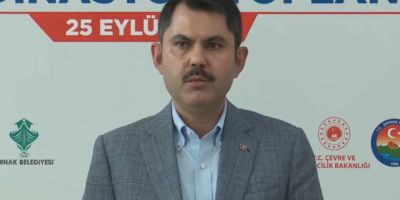 Çevre ve Şehircilik Bakanı Murat Kurum: 'Enkaz altındakiler için çalışmalar başladı'