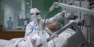 Kovid-19 gençleri ne kadar etkiliyor? Prof. Dr. Tükek'ten uyarı