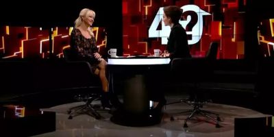 Pınar Altuğ'dan Jülide Ateş'e sert yanıt: Sana ne ya da kime ne!