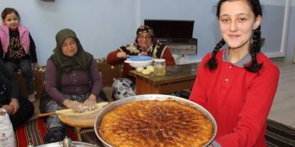 Tadı damaklarda kalan bu baklavanın püf noktası, içinde kül olması!