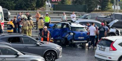 İstanbul'un göbeğinde zincirleme kaza! 2 kişiye mezar oldu