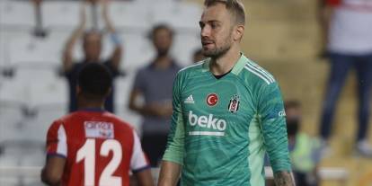 Beşiktaş'a ikinci şok! Yıldız isim Galatasaray derbisinde oynamayacak