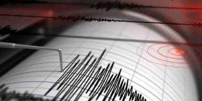 Marmara'da korkutan deprem! Sakarya gece sallandı