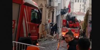 Beyoğlu’nda hareketli dakikalar: Masonlar Derneği yandı!