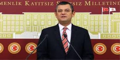 CHP’nin 'şaibeli kurultay' soruşturmasında yeni gelişme: Özgür Özel'inde içinde bulunduğu 9 milletvekilinin dosyası ayrıldı!