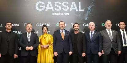 'Gassal' dizisinin galasında Ahmet Kural'dan sürpriz haber!