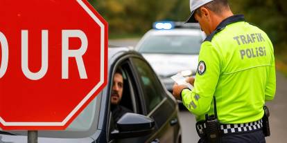 Yeni düzenlenen kanun kabul edildi! İşte yeni uygulanacak trafik cezalarının maddeleri...