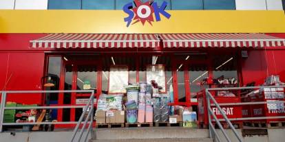 Şok markette yarın şok bayram indirimi başlıyor: Sinbo et kıyma makinesi, Onvo arfryer, Akel midi fırın şok fiyatlarla satışta!