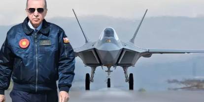 Türkiye savaş uçağı üretip satan ülkeler arasına girdi: Başkan Erdoğan, Endonezya'ya 48 adet KAAN satışını imzaladı