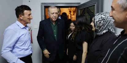 Cumhurbaşkanı Erdoğan,15 Temmuz şehitlerinin ailelerini ziyaret etti