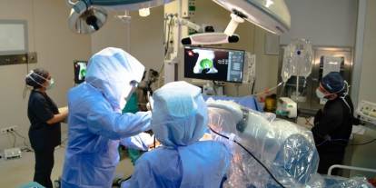 Pendik Bölge Hastenesi bilgilendiriyor: Robotik diz protezi nedir? İyileşme süreci ve avantajları nelerdir?