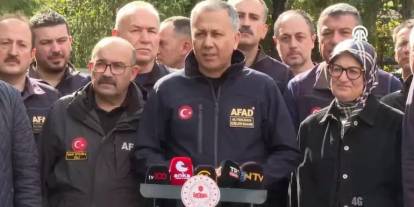 Son dakika... Bakan Yerlikaya ve Memişoğlu'dan Balıkesir depremi sonrası açıklamalar!