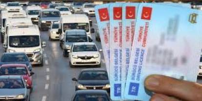 Eski ehliyeti olanlar şimdi yandı! Sigorta şirketleri eski ehliyetlilerin karıştığı kazaların ödemelerini yapmayacaklarını açıkladı