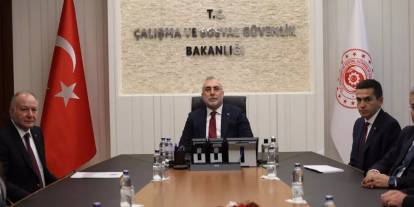 Milyonların gözü kulağı bu toplantıda: Yeni asgari ücret için ilk toplantı başladı!