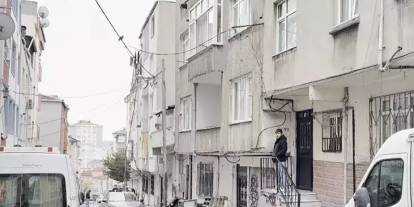 Bağcılar’da şüpheli ölüm: Aynı evden 3 kişi hayatını kaybetti, 1 kişi ağır yaralı