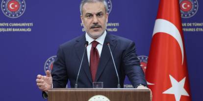 Bakan Fidan'dan Arap kanalında dair iddialı sözler: Türkiye'ye yalvaracaklar