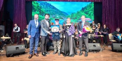 ‘Yedi Bölge Bir Sahne’de Karadeniz Coşkusu