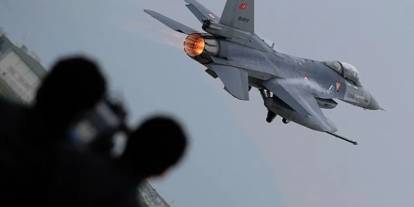 Türkiye İran sınırında hareketli saatler: Türk jetleri sınır hattında devriye uçuşları gerçekleştiriyor