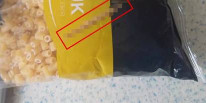 BİM'in sattığı makarnanın içinden öyle bir şey çıktı ki... 'Bu kadar da olmaz' dedirtti!