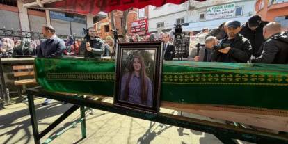 Şaibeli kazada hayatını kaybeden Tuana son yolculuğuna uğurlanıyor:Son anlarında, dikkat çeken detay...