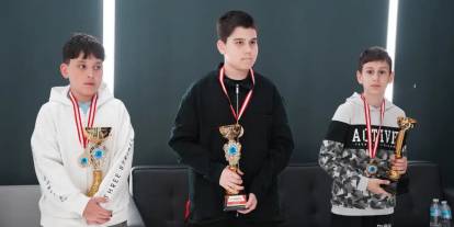 Tuzla’da 23 Nisan’a özel FIFA turnuvasında ödüller sahiplerini buldu