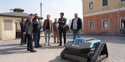 Tuzla’da robotlu çim biçme dönemi başladı