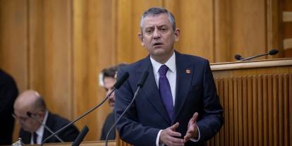 Partisiz kalan Özgür Özel'e bakın nereden teklif var?