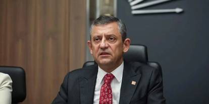 CHP'de olağanüstü kurultay yapılacak mı? Özgür Özel'ci 833 delegenin imzası genel merkeze teslim edildi