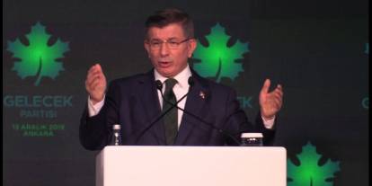 Ahmet Davutoğlu, Gelecek Partisi'nin feshedildiğini açıkladı: Peki, 4 vekilin izleyeceği yol ne olacak?