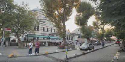 Cami önünde vahşet! Parkta çıkan tartışma kanlı bitti!