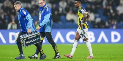 Fenerbahçe'ye kötü haber: Yıldız futbolcunun menisküsü yırtıldı!