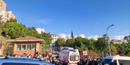 5 öğrencinin bıçaklandığı ortaokulda veliler isyan etti: Bu rezalete bak ya!...
