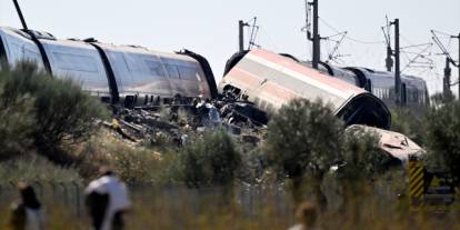 İspanya’daki korkunç tren kazası bakın neden meydana gelmiş!