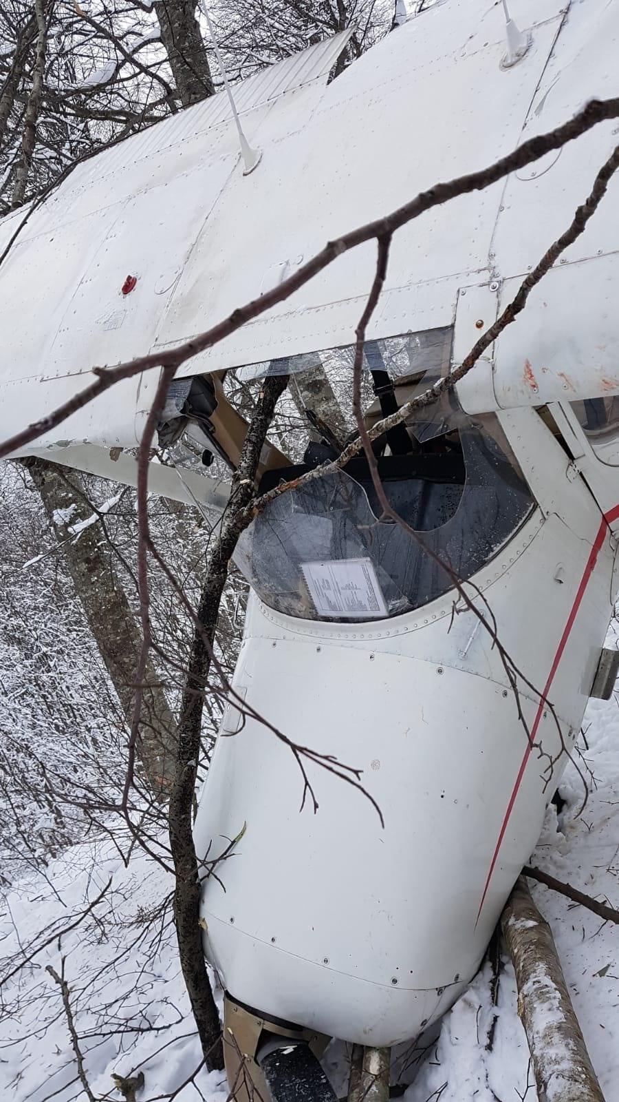 Kocaeli Kartepe'de eğitim uçağı düştü! 