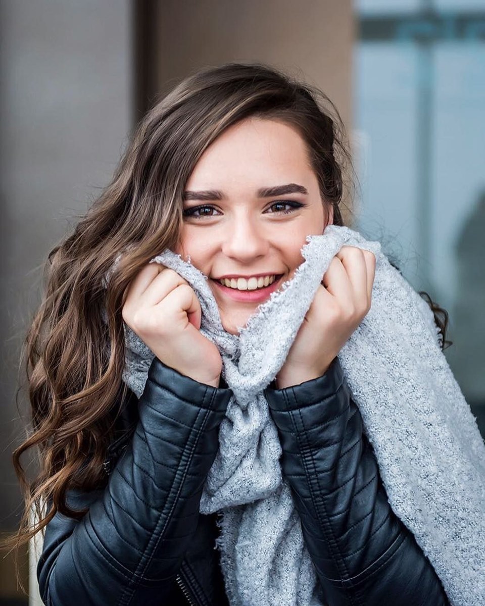 Ece Hakim kimdir? Ece Hakim'den takipçisinin 'soytarılık' mesajına tepki