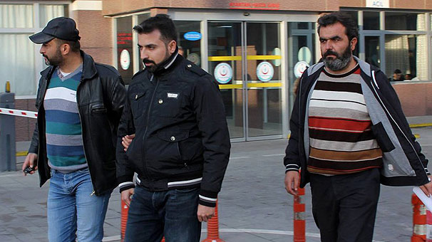 FETÖ'den Aranıyordu, Kumpir Yaparken Yakalandı