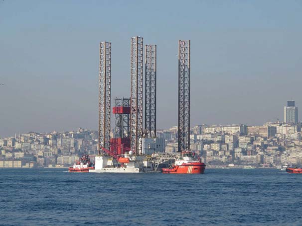 Dev Platform İstanbul Boğazı'nda