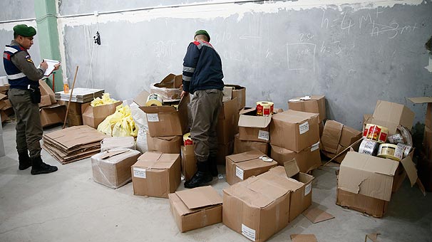 İzmir'de Flaş Sahte İçki Operasyonu