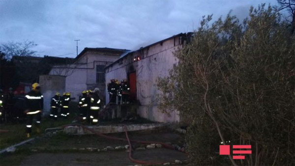 Bakü'de Korkunç Yangın! 30 Kişi Yanarak Öldü