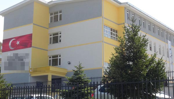 Müdür Yardımcısı: "Söyleyin Bakalım Kimler Bakire Değil?"