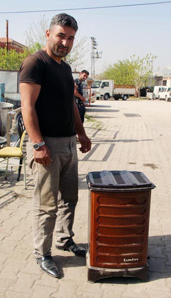 Aldığı Sobanın İçinden Altın Çıktı