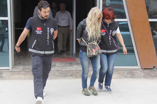 Kocaeli'deki 10 kişilik gasp çetesi çökertildi