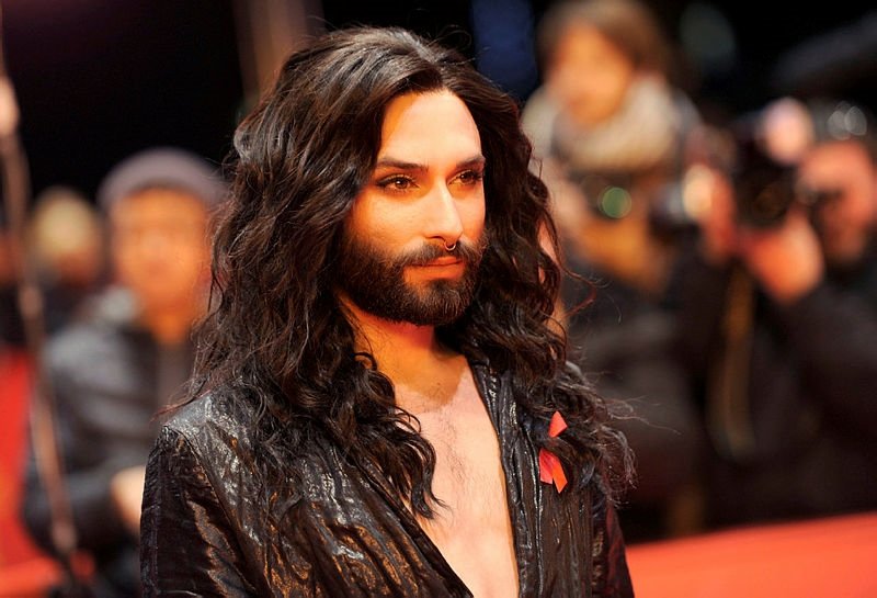 TRT'den flaş açıklama: Türkiye Eurovision'a katılacak mı? Conchita Wurst kimdir?