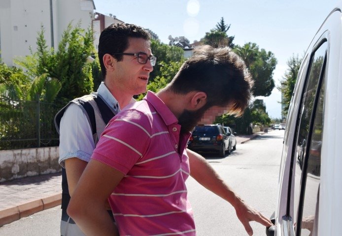 Çalılıkta Cinsel İlişkiye Girdiği Kadını Gözünü Kırpmadan Bıçakladı