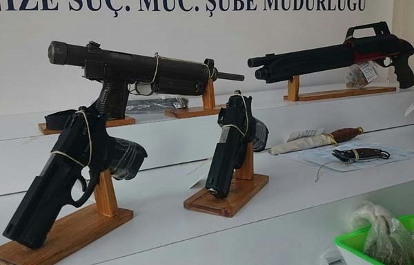 Tuzla'da Tahsilat Çetesine Büyük Vurgun